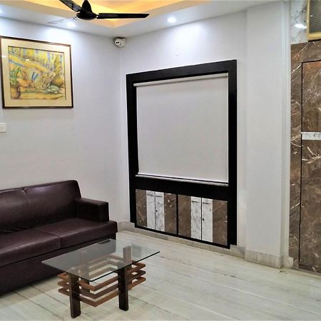 Dora House Hotel Kolkata Bagian luar foto