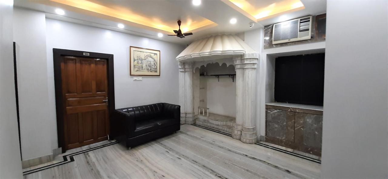 Dora House Hotel Kolkata Bagian luar foto