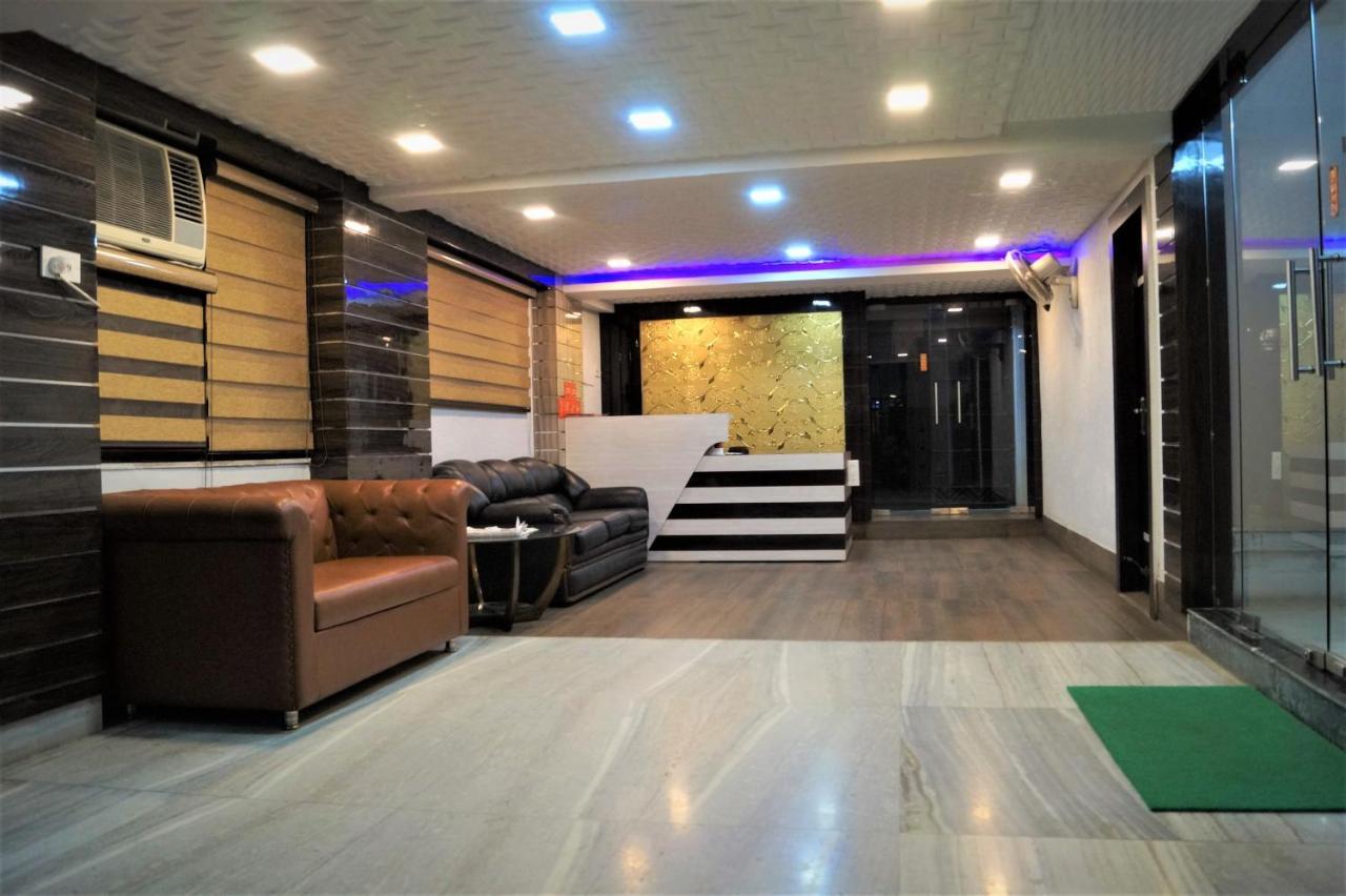 Dora House Hotel Kolkata Bagian luar foto